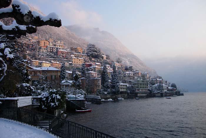 Moltrasio con la neve