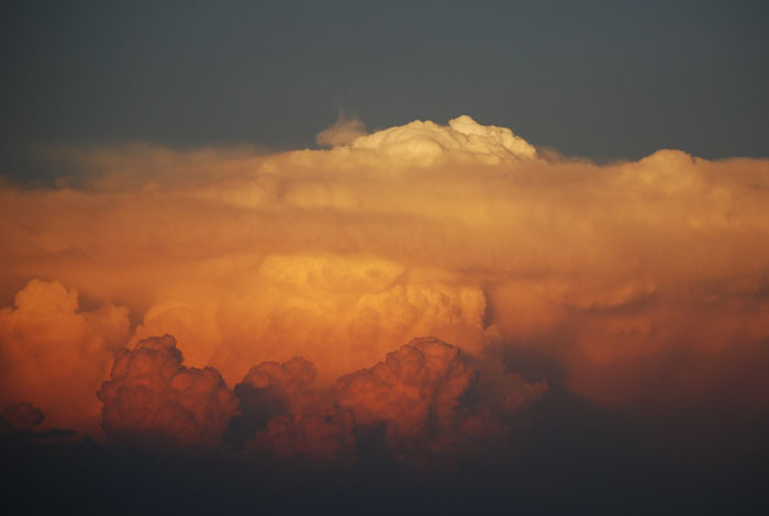 Cumulonimbus calvus (Cb)